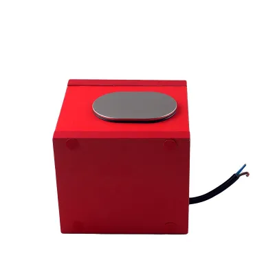 Меблева розетка 1 x 16 а , 1 x USB 2,4 А, провід 3 x 1.5 mm² EH-AR-304