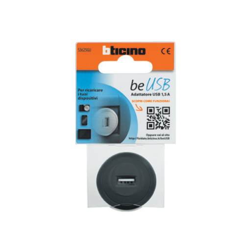Адаптер для путешествий с USB зарядкой 50681 Legrand, цвет черный Адаптер для путешествий с USB зарядкой 50681 Legrand, цвет черный