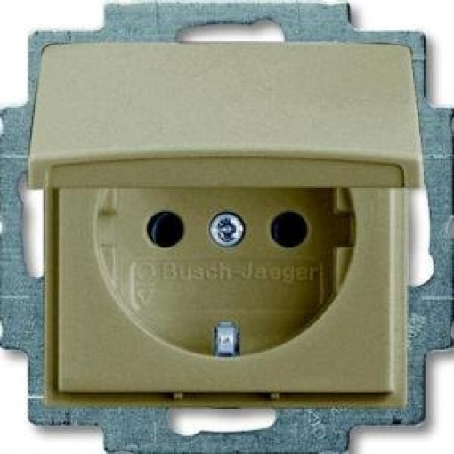 Розетка с заземлением с крышкой IP44 Basic 55 шампань 20 EUCKD-93-507