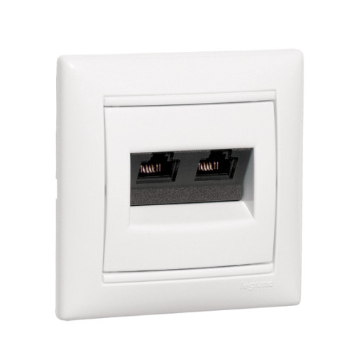 Компьютерная розетка 2хRJ45 5кат UTP 774139 Legrand Valena, цвет слоновая кость