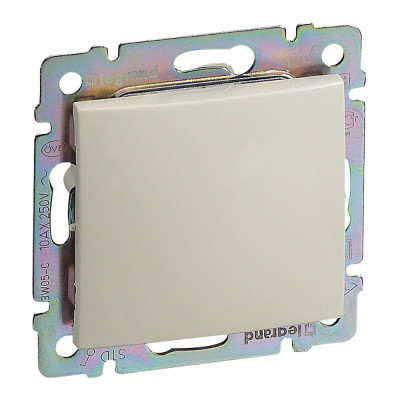 Переключатель 1-клавишный IP44 (проходной) Legrand Valena 774106, цвет слоновая кость Переключатель 1-клавишный IP44 (проходной) Legrand Valena 774106, цвет слоновая кость