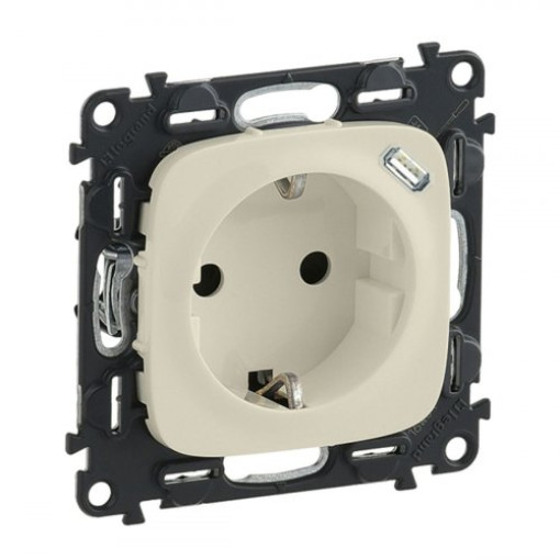 Розетка комбінована 2К + З 16А 250V~ + USB Type C 1.5А 5V Legrand Valena Allure 753006 колір слонова кістка