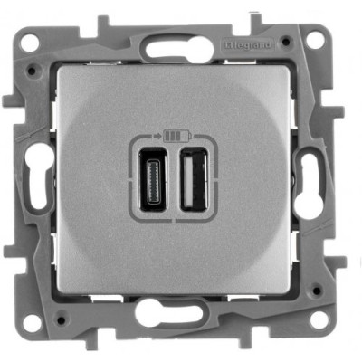 Розетка с двумя USB-разъемами тип A + тип C 240V/5V 3000мА Legrand Etika 672436, цвет алюминий Розетка с двумя USB-разъемами тип A + тип C 240V/5V 3000мА Legrand Etika 672436, цвет алюминий