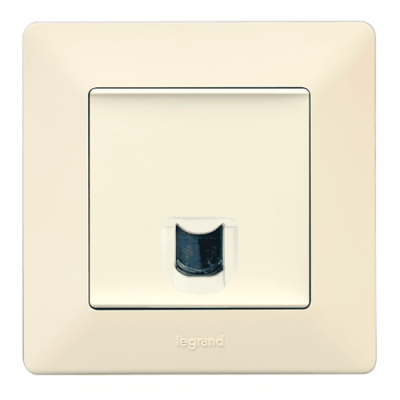 Valena LIFE Розетка комп`ютерна RJ45 UTP 5cat. слонова кість