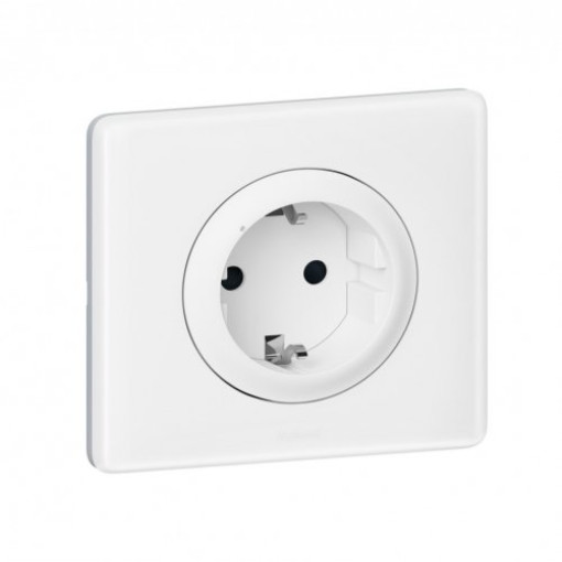 Розумна розетка з з/к 16А/230V Celiane with Netatmo 064830, білий