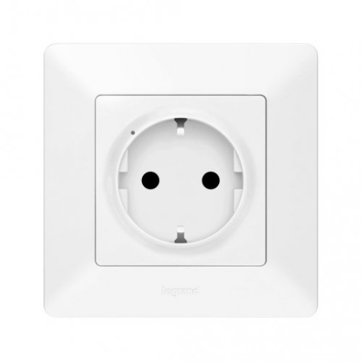 Розумна розетка з з/к 16А/230V Valena Life with Netatmo 752194, білий
