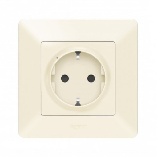 Умная розетка с з/к 16А/230В со шторками Valena Life with Netatmo 752294, слоновая кость