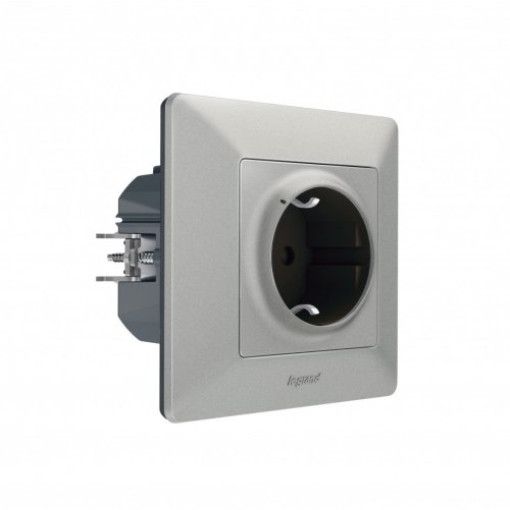 Розумна розетка з з/к 16А/230V Valena Life with Netatmo 7523947, алюміній