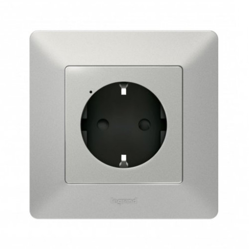 Розумна розетка з з/к 16А/230V Valena Life with Netatmo 7523947, алюміній