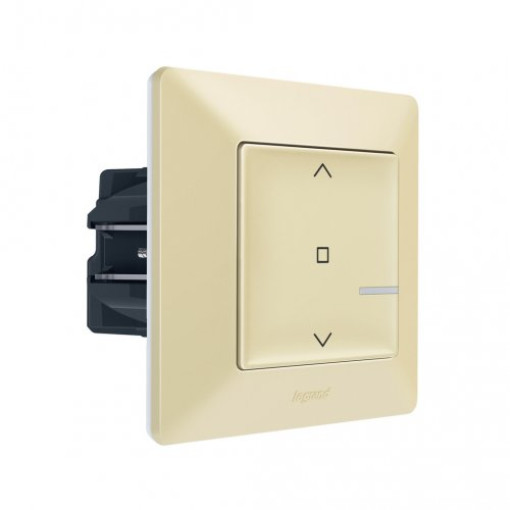 Умный проводной выключатель рольставней Valena Life with Netatmo 752290, слоновая кость